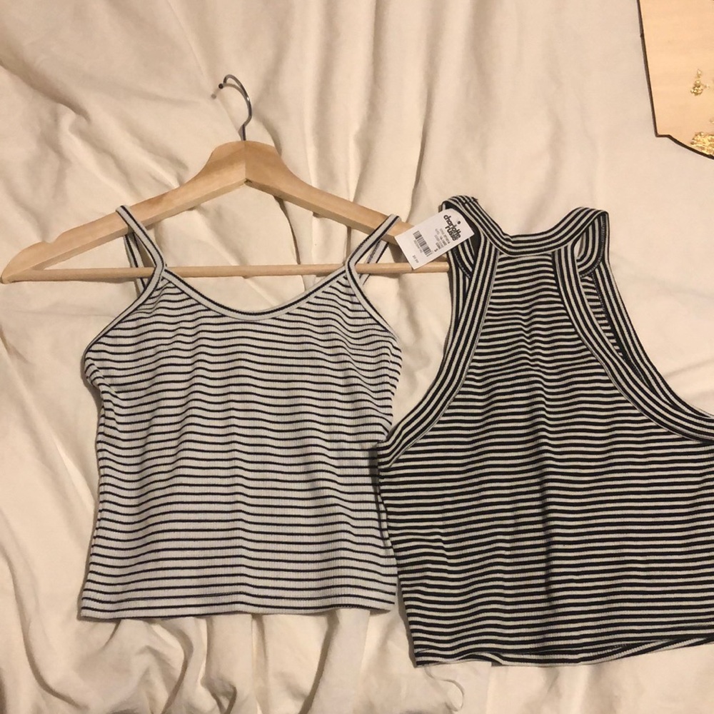 Women’s black and white stripe crop tops
